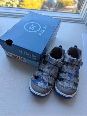Stride Rite Little Boys' New Blue Camo Active Sandals 9.5W